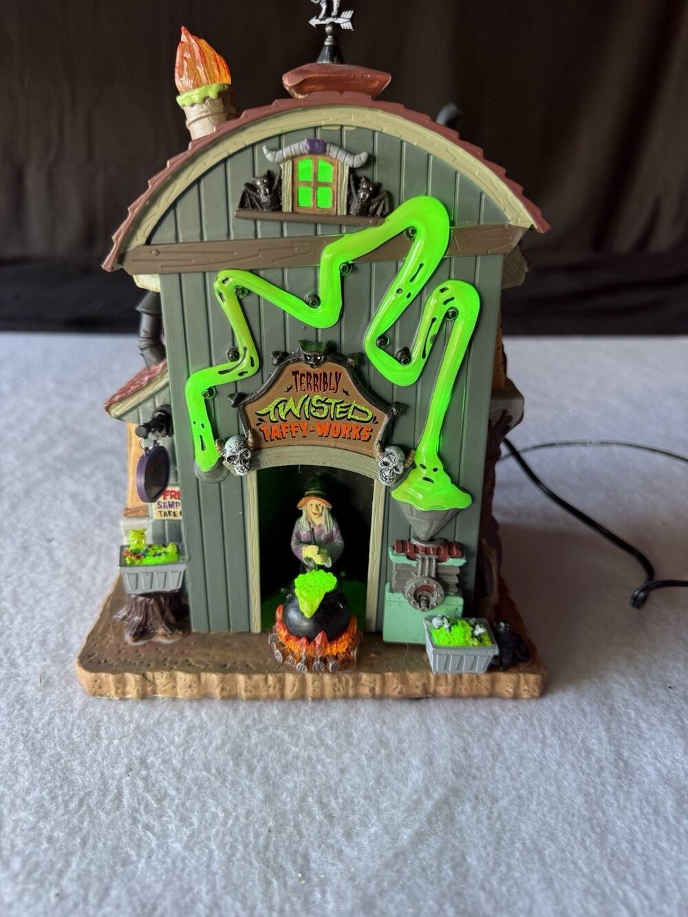 Lemax Spooky Town Terribly Twisted Taffy Works Lighted Halloween Village In Box
